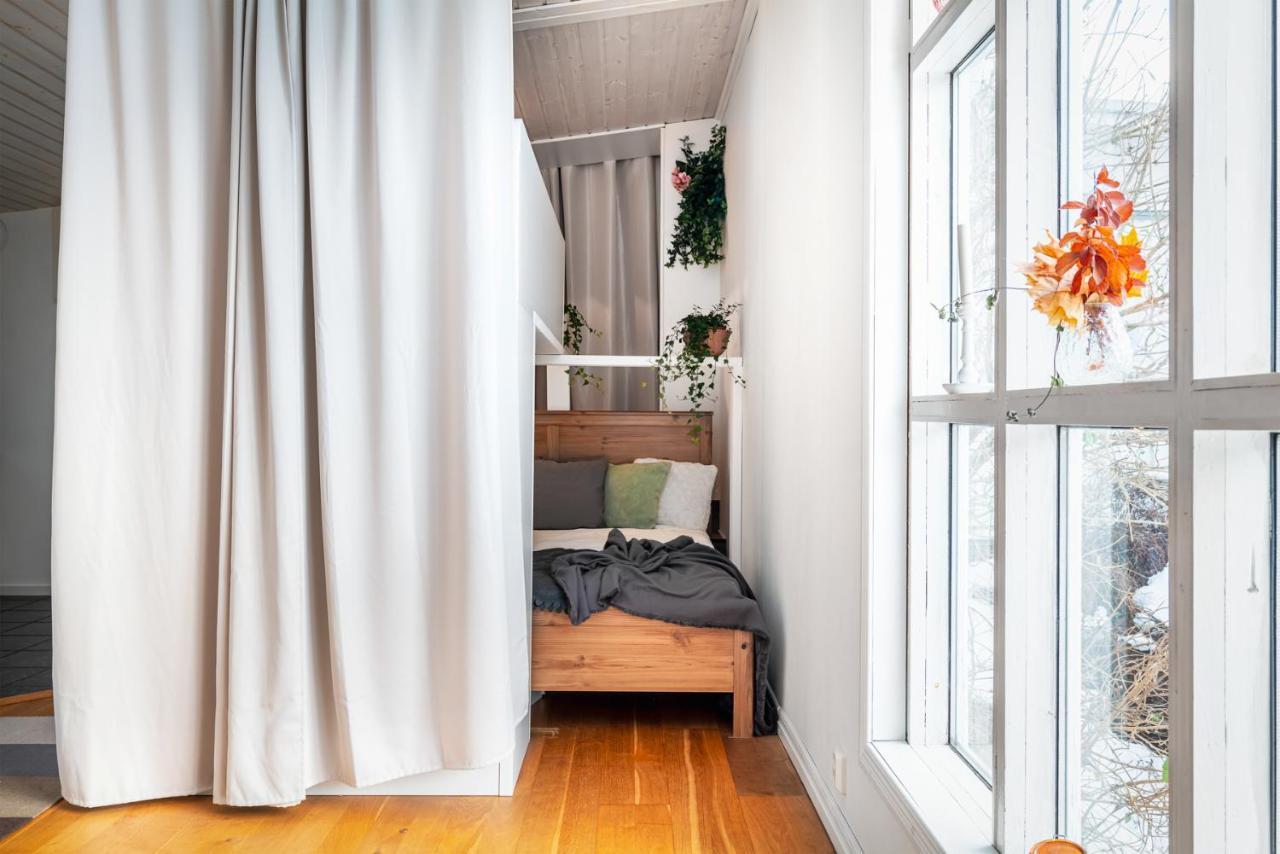 Theo & Lilis Countryside Apartment エレブルー エクステリア 写真