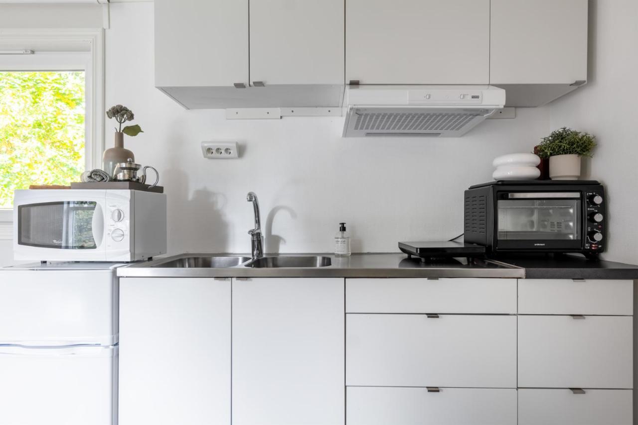Theo & Lilis Countryside Apartment エレブルー エクステリア 写真