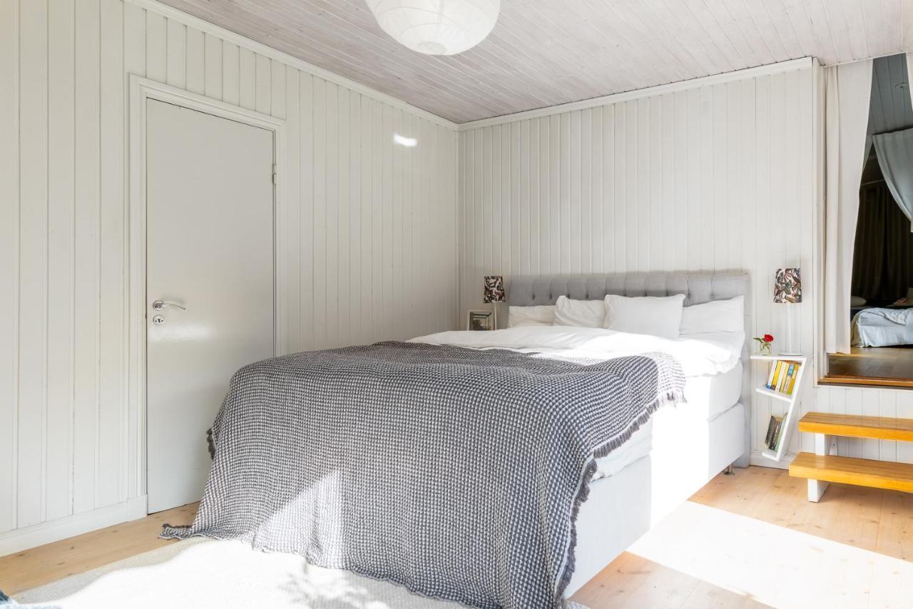 Theo & Lilis Countryside Apartment エレブルー エクステリア 写真